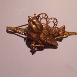 Beautiful Victorian Bird hairpin